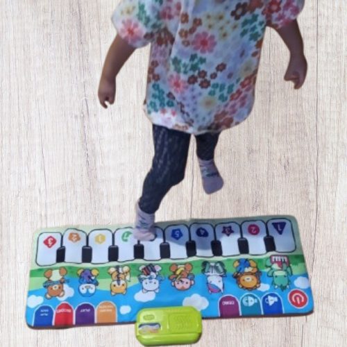 Zenélő zongora szőnyeg, elektromos, állatos